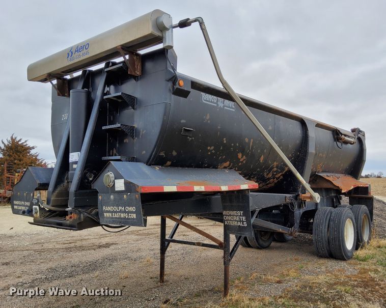 image for item DR0881 2003 Ranco  end dump trailer