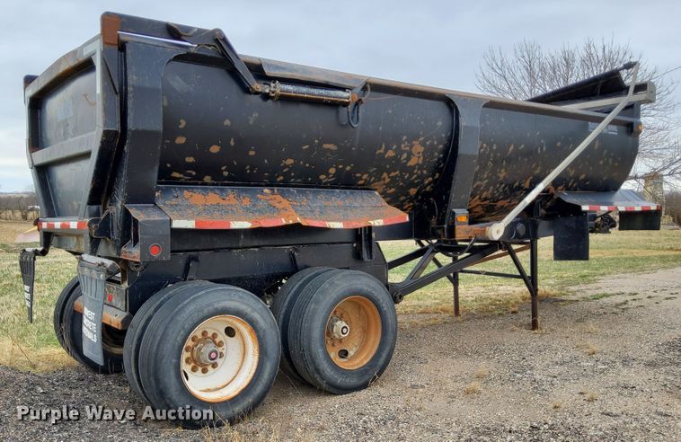 image for item DR0881 2003 Ranco  end dump trailer