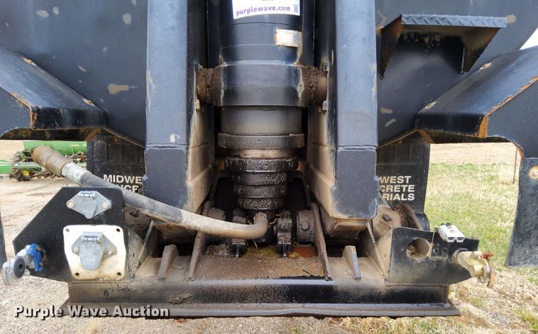 image for item DR0881 2003 Ranco  end dump trailer