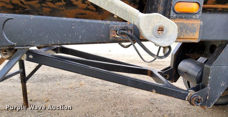 image for item DR0881 2003 Ranco  end dump trailer