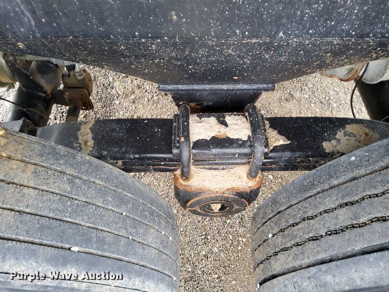 image for item DR0881 2003 Ranco  end dump trailer