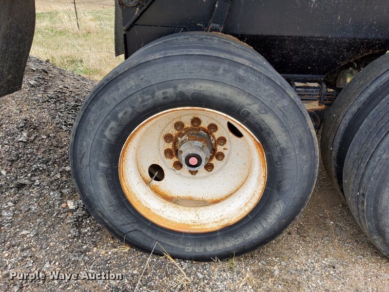 image for item DR0881 2003 Ranco  end dump trailer