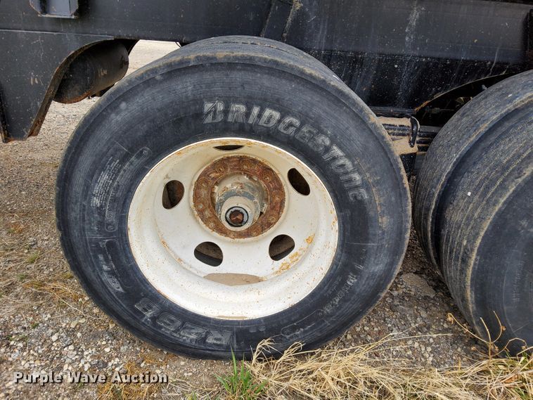 image for item DR0881 2003 Ranco  end dump trailer