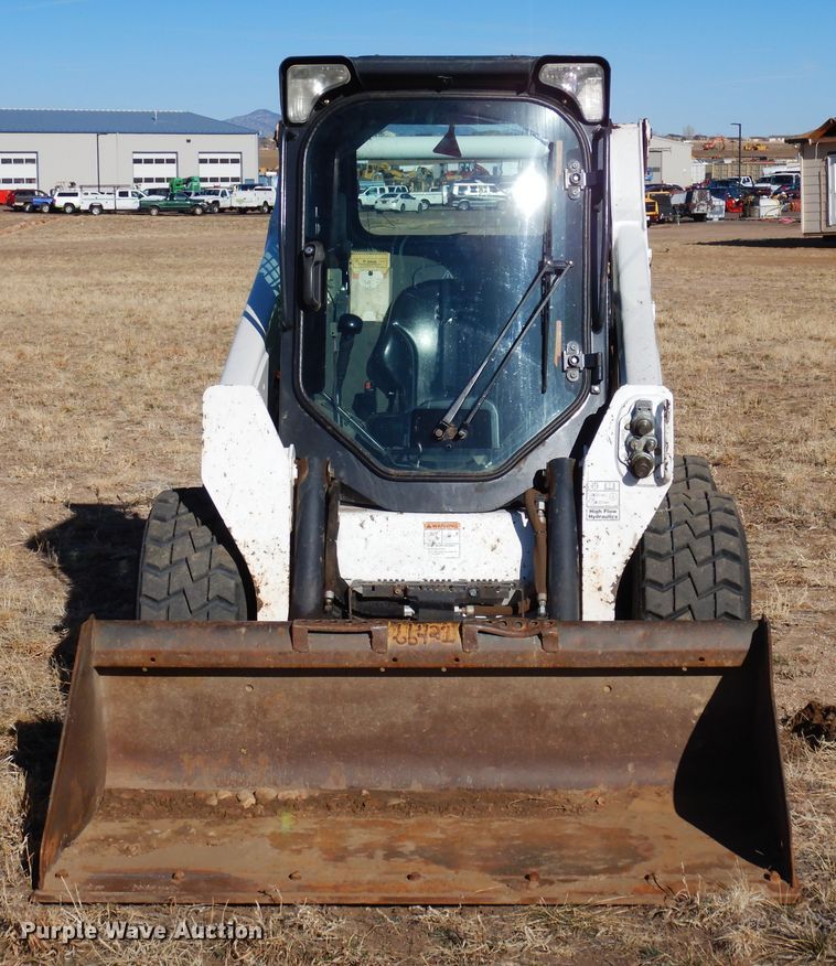 image for item DR1141 2016 Bobcat S590  skid steer loader