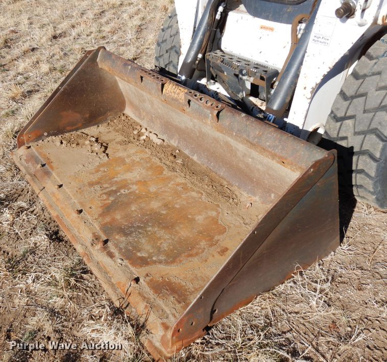 image for item DR1141 2016 Bobcat S590  skid steer loader