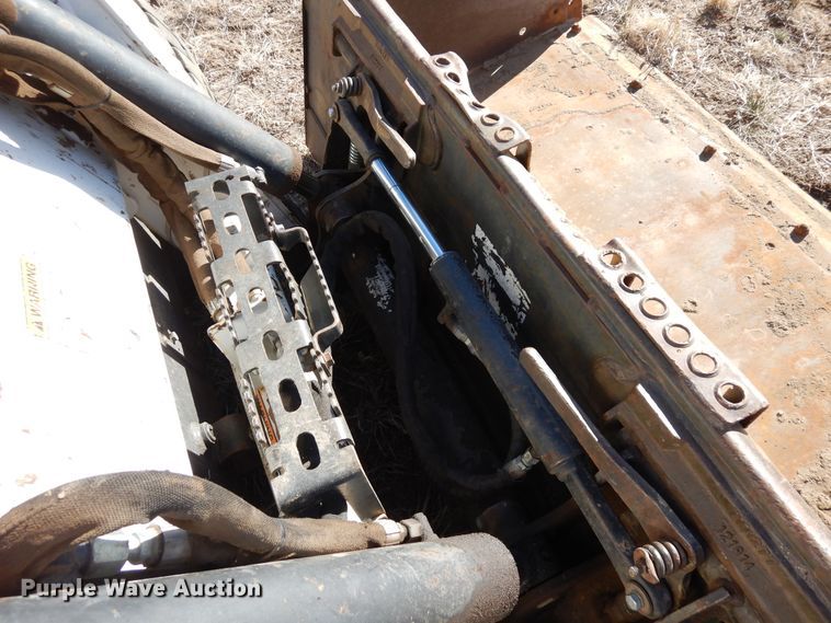 image for item DR1141 2016 Bobcat S590  skid steer loader