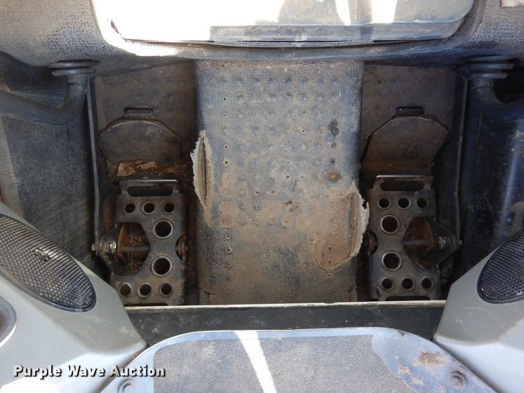 image for item DR1141 2016 Bobcat S590  skid steer loader