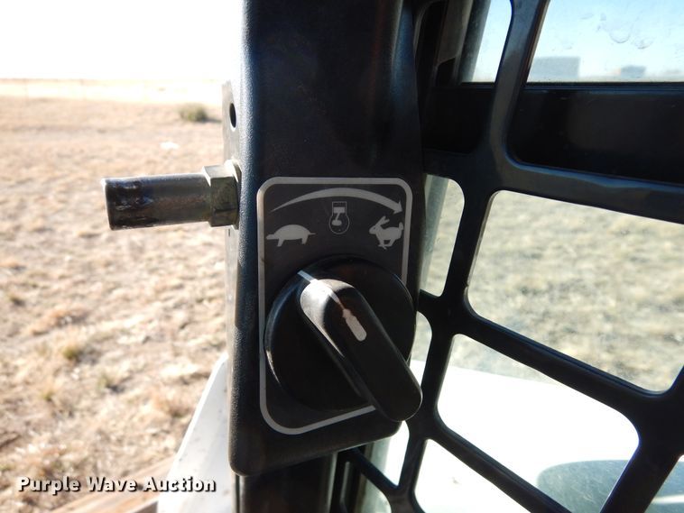 image for item DR1141 2016 Bobcat S590  skid steer loader