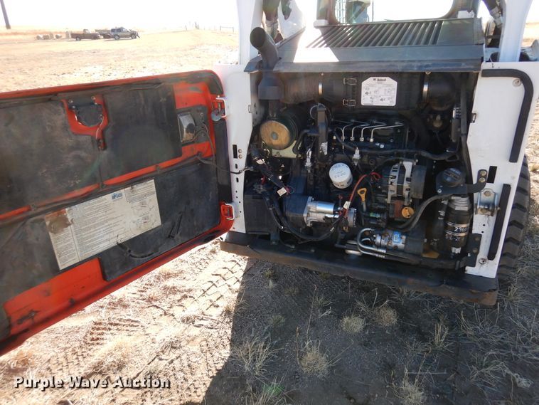 image for item DR1141 2016 Bobcat S590  skid steer loader