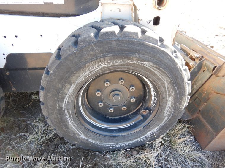 image for item DR1141 2016 Bobcat S590  skid steer loader