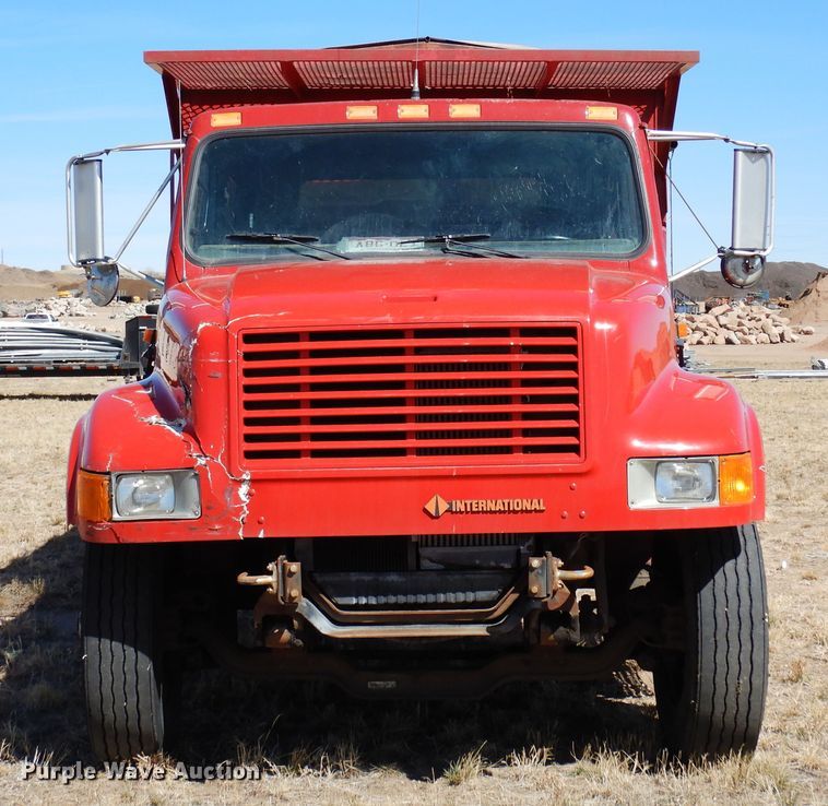 image for item DR1147 1990 International 4700  Crew Cab chipper truck