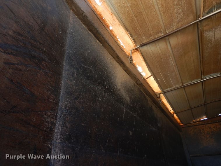 image for item DR1147 1990 International 4700  Crew Cab chipper truck