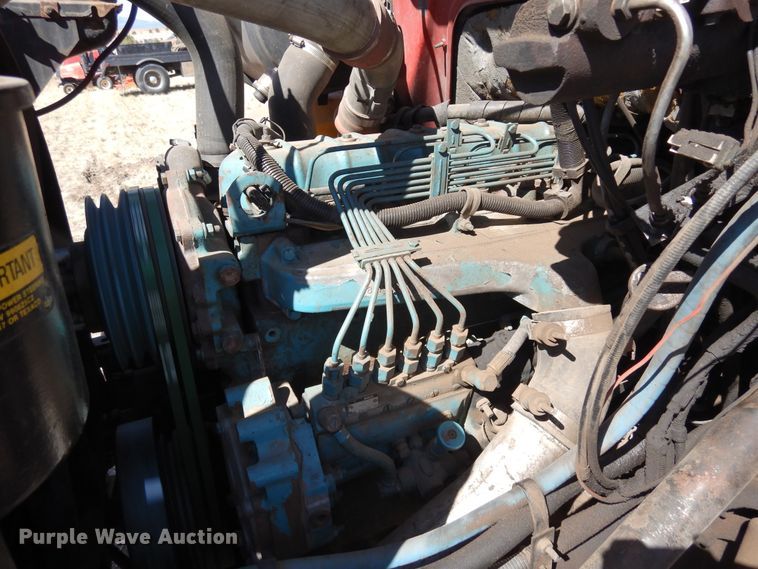 image for item DR1147 1990 International 4700  Crew Cab chipper truck