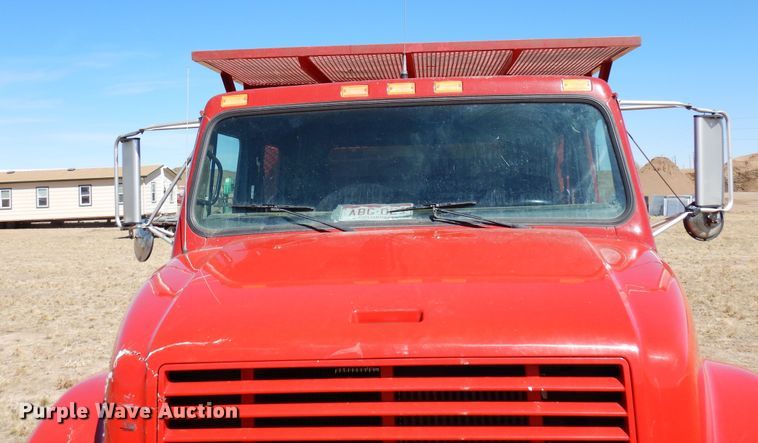 image for item DR1147 1990 International 4700  Crew Cab chipper truck
