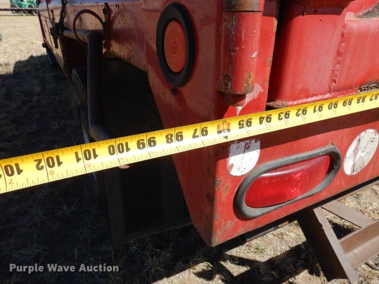 image for item DR1147 1990 International 4700  Crew Cab chipper truck