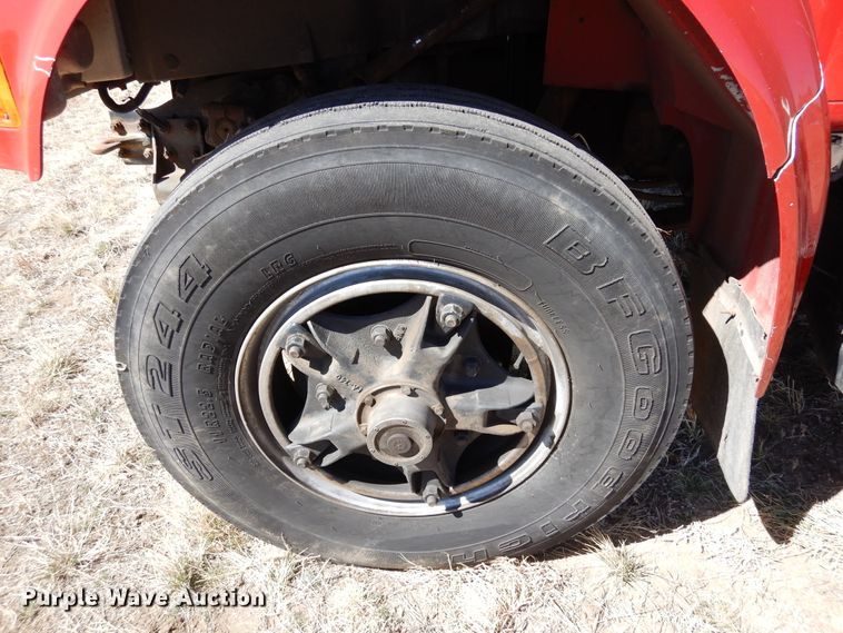 image for item DR1147 1990 International 4700  Crew Cab chipper truck