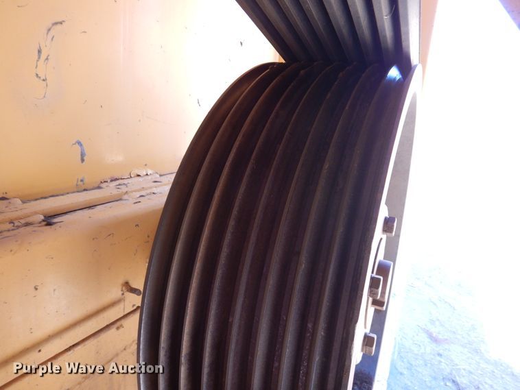 image for item DR1151 Maxigrind 425  horizontal grinder