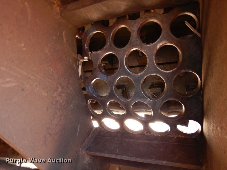 image for item DR1151 Maxigrind 425  horizontal grinder