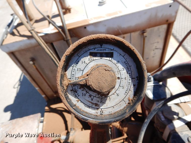 image for item EY9810 Oil / lube skid unit