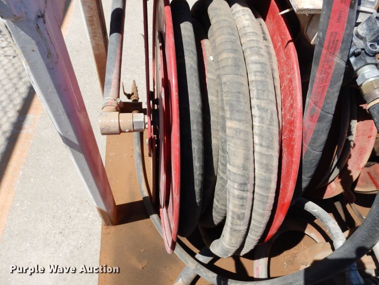 image for item EY9810 Oil / lube skid unit