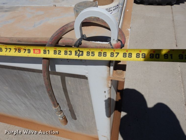 image for item EY9810 Oil / lube skid unit