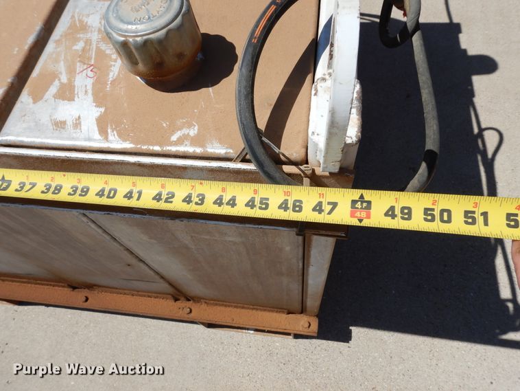 image for item EY9810 Oil / lube skid unit