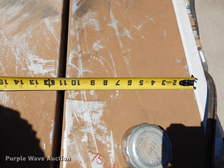 image for item EY9810 Oil / lube skid unit