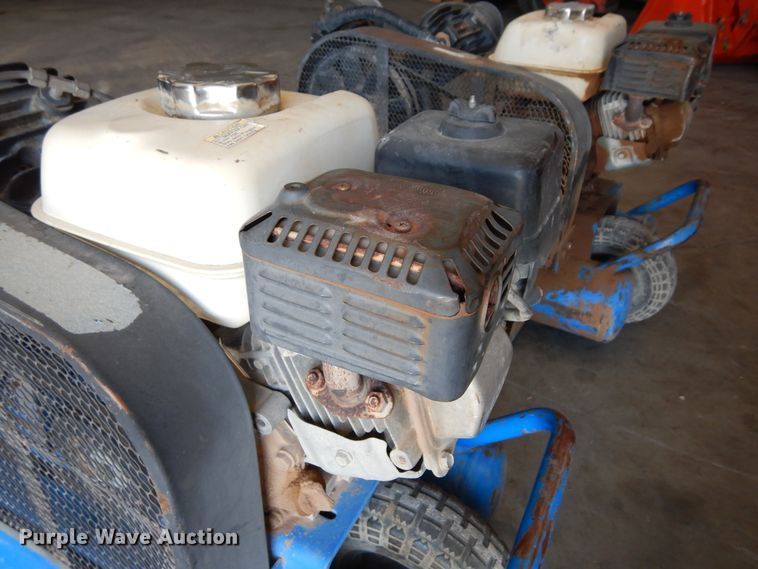 image for item EY9811 (2) Puma air compressors