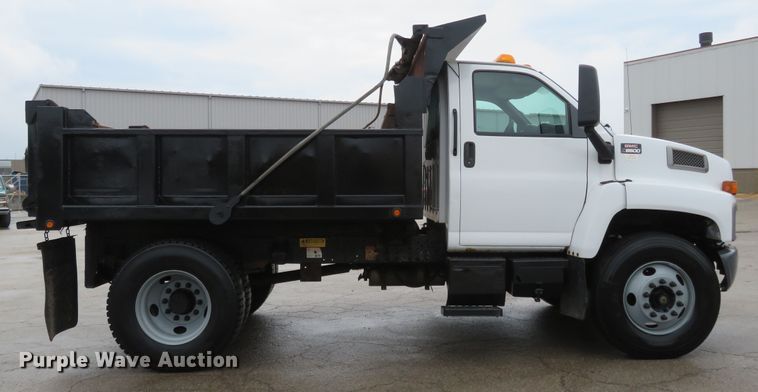 image for item FB9788 2006 GMC C6500  dump truck