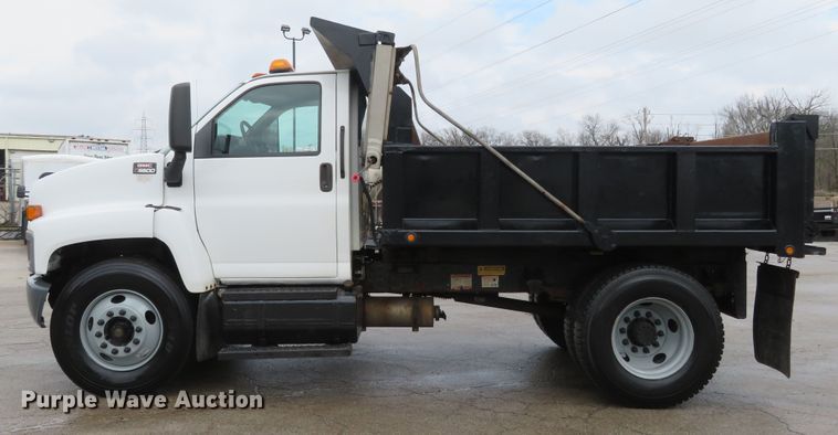 image for item FB9788 2006 GMC C6500  dump truck