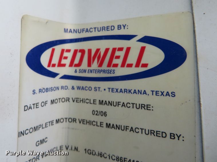 image for item FB9788 2006 GMC C6500  dump truck