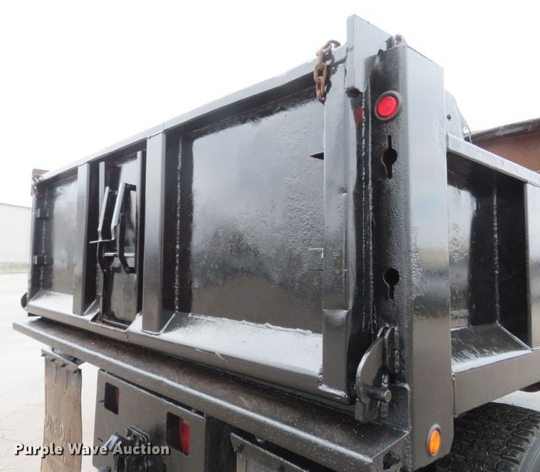 image for item FB9788 2006 GMC C6500  dump truck