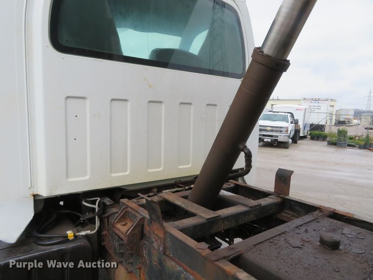 image for item FB9788 2006 GMC C6500  dump truck