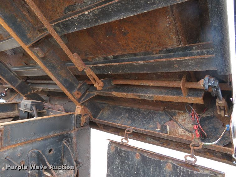 image for item FB9788 2006 GMC C6500  dump truck