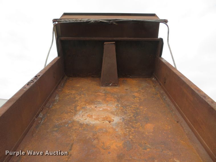 image for item FB9788 2006 GMC C6500  dump truck