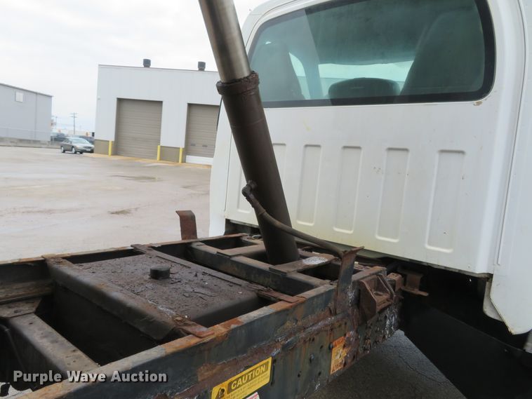 image for item FB9788 2006 GMC C6500  dump truck