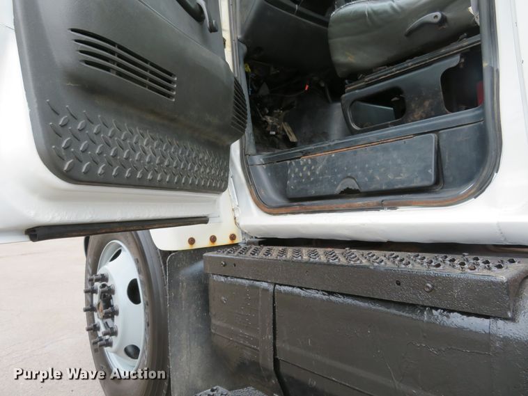 image for item FB9788 2006 GMC C6500  dump truck