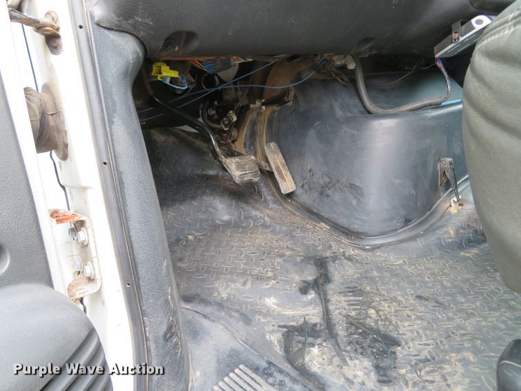 image for item FB9788 2006 GMC C6500  dump truck