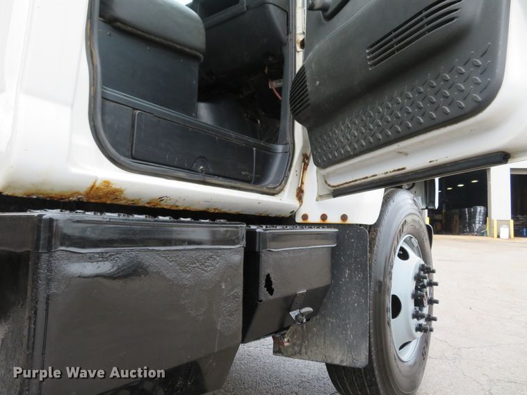 image for item FB9788 2006 GMC C6500  dump truck