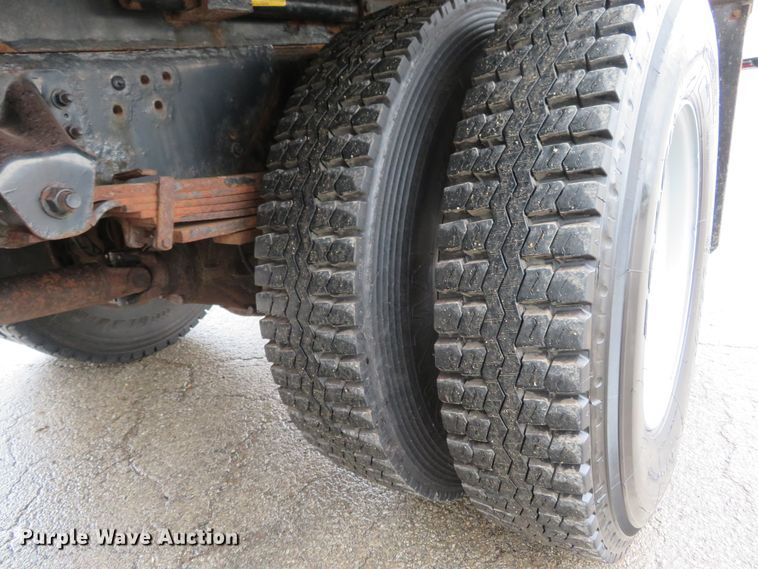 image for item FB9788 2006 GMC C6500  dump truck