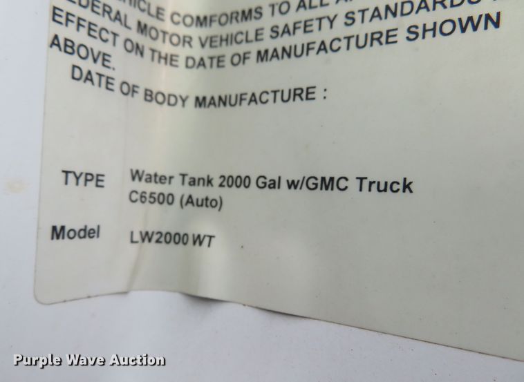 image for item FB9789 2006 GMC C6500  water truck