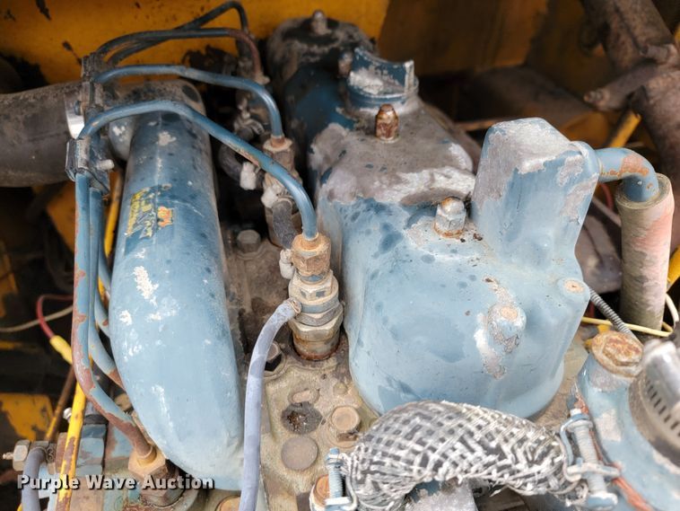 image for item HF9330 Mustang OMC 442  skid steer loader