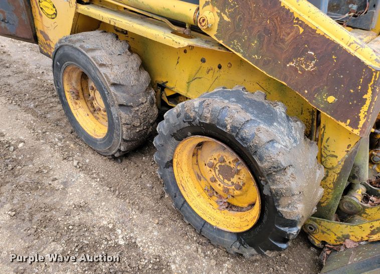 image for item HF9330 Mustang OMC 442  skid steer loader