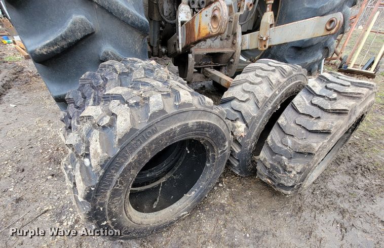 image for item HF9330 Mustang OMC 442  skid steer loader