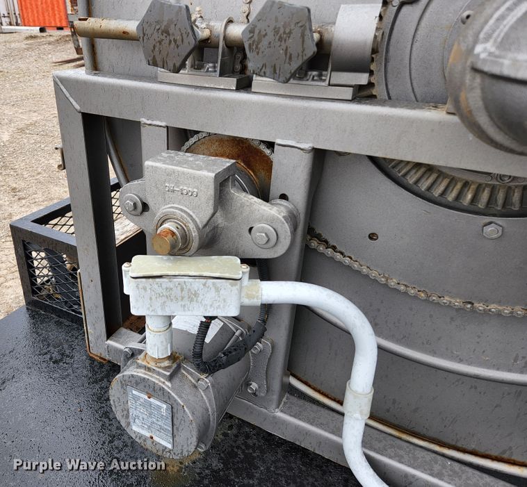 image for item HK9411 2010 Wachs Trav-L-Vac S-42945  vacuum excavator