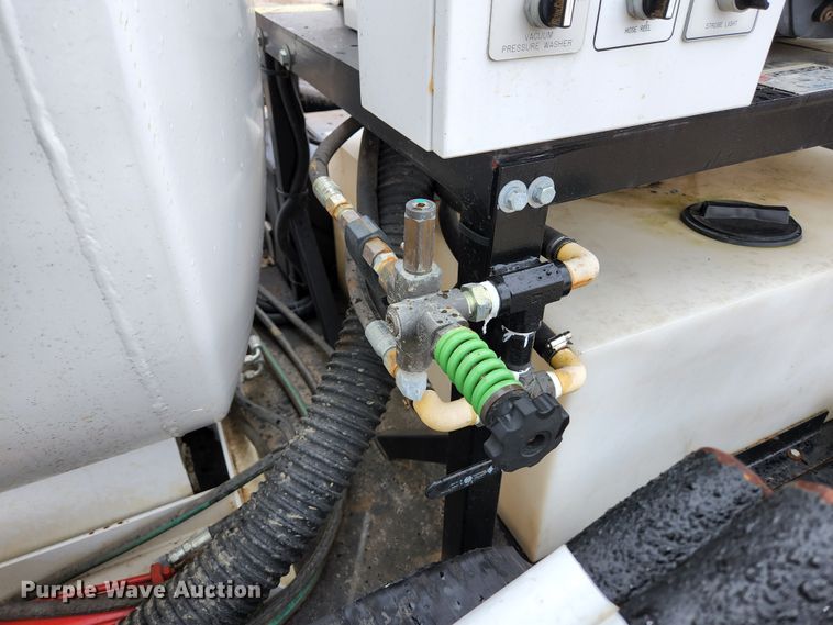 image for item HK9411 2010 Wachs Trav-L-Vac S-42945  vacuum excavator