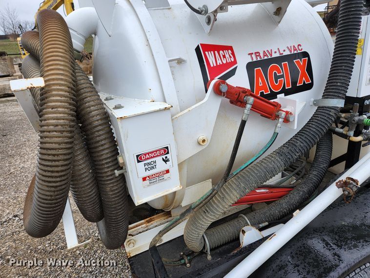 image for item HK9411 2010 Wachs Trav-L-Vac S-42945  vacuum excavator