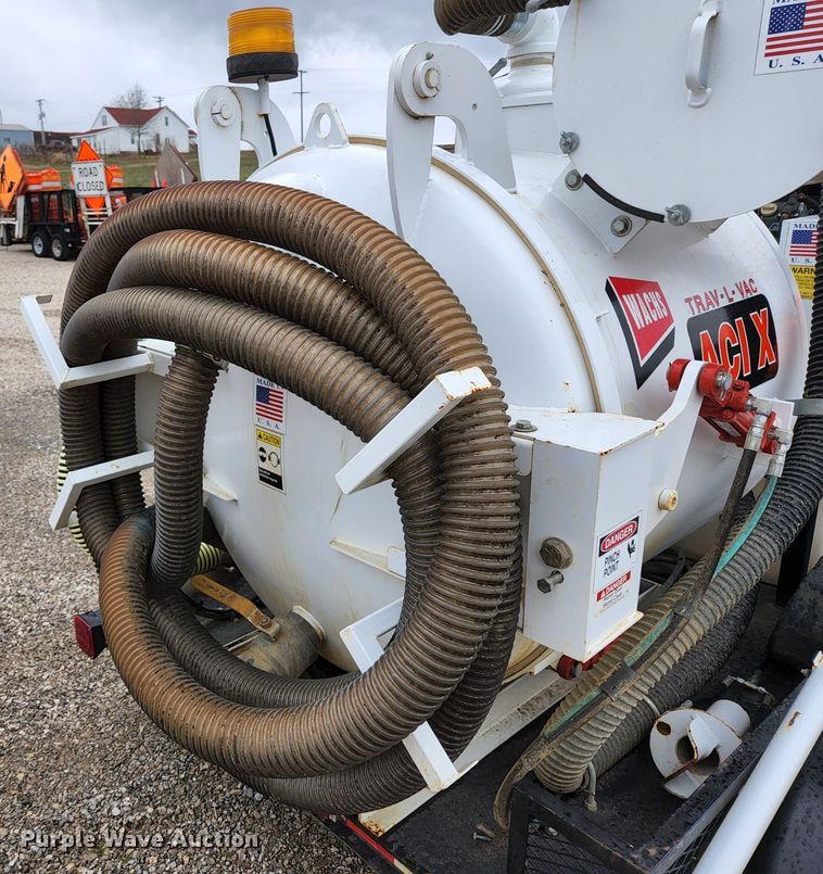 image for item HK9411 2010 Wachs Trav-L-Vac S-42945  vacuum excavator