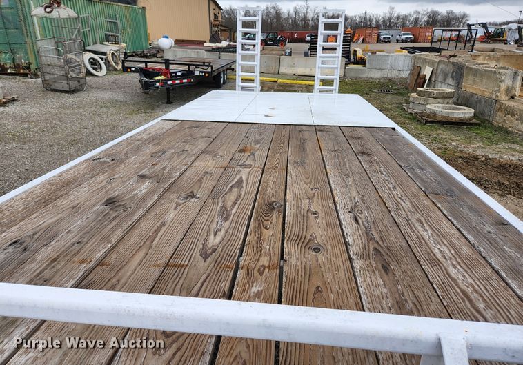 image for item HK9417 1978 Belshe T-8  equipment trailer