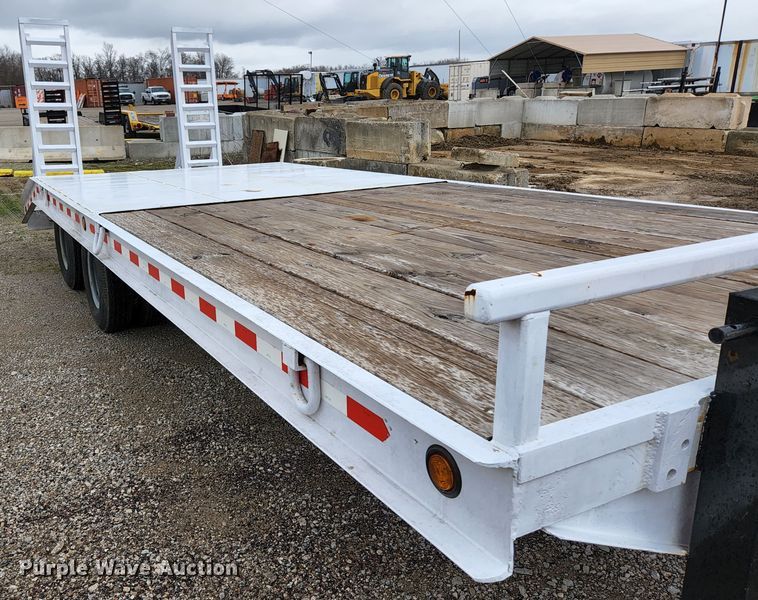 image for item HK9417 1978 Belshe T-8  equipment trailer